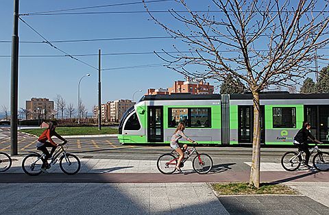 Bizikletak eta tranbia
