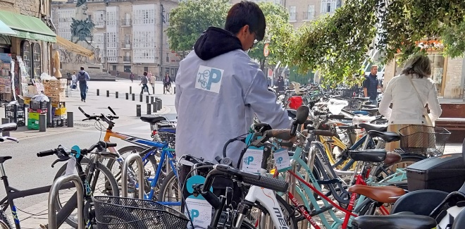 Aparcamiento de bicicletas de  la red de aparcamientos seguros VGBiziz